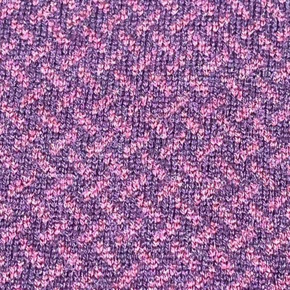 Untuckit 100% Merino Wool Button Collar Sweater Large Mulberry Color Crosshatch - Picture 14 of 14